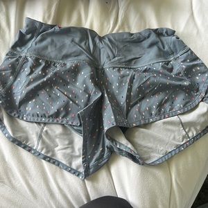 Lululemon Speed Up shorts